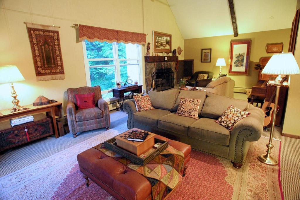 Weathertop Mountain Inn Waitsfield Extérieur photo